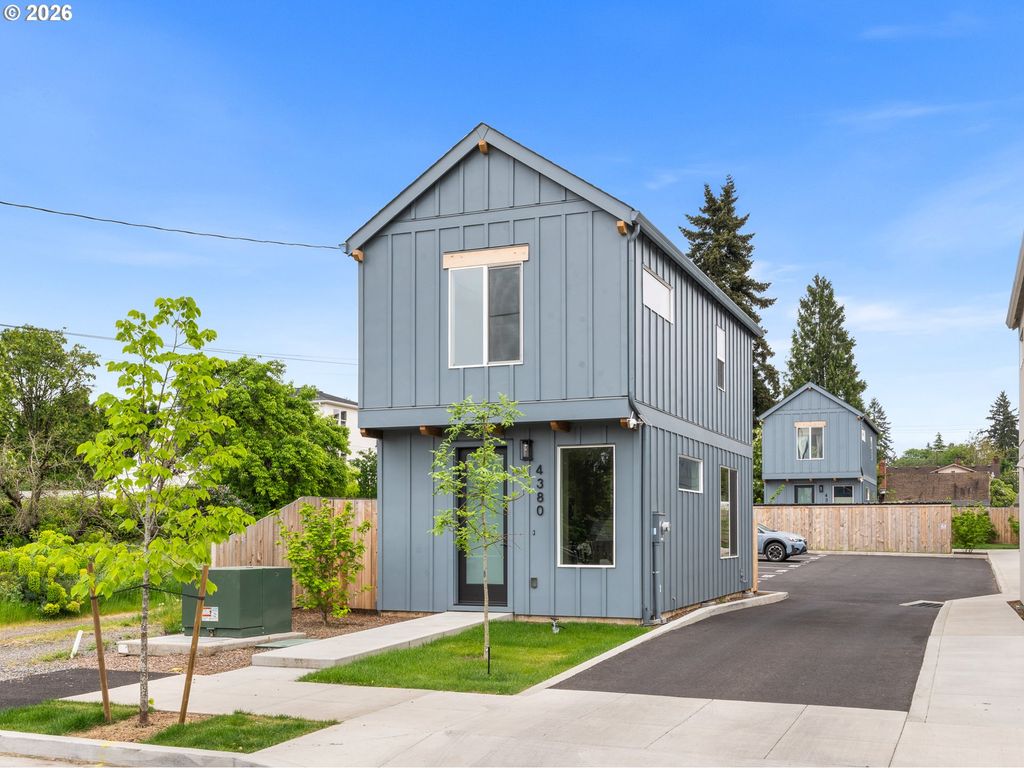 4380 Ne Going St, Portland, OR 97218