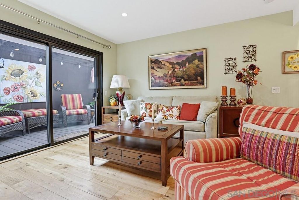 Image 10 of property listing at 3914 Voltaire, San Diego, CA 92107