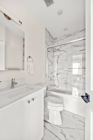 303 Maverick ph4, Boston, MA 02128