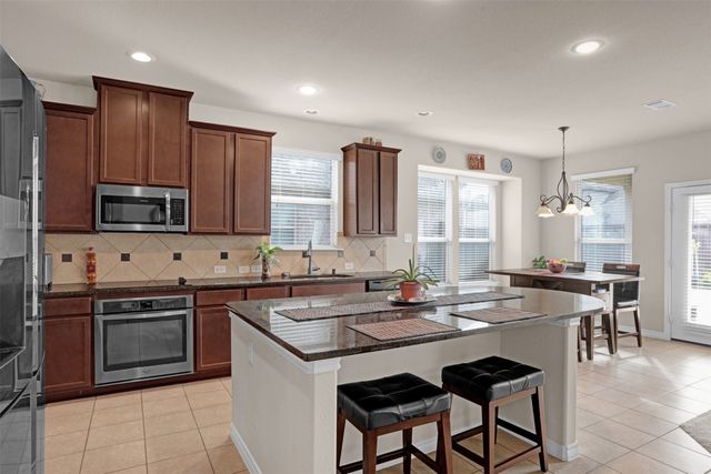 3813 Jeanette Lane, Mckinney, TX 75071