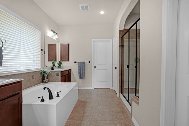 3813 Jeanette Lane, Mckinney, TX 75071