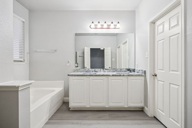 813 Lake Forest Trail, Little Elm, TX 75068