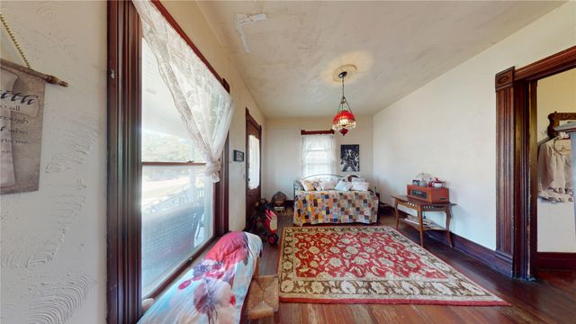 618 W Chestnut Street, Denison, TX 75020