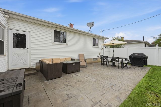 87 Bronx Drive, Cheektowaga, NY 14227