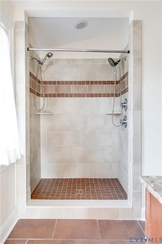 9407 Claymont Dr, Henrico, VA 23229