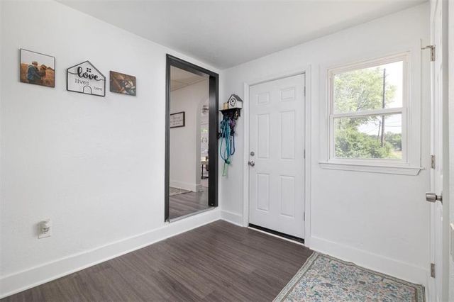 2 NE Vine Street, Lee's Summit, MO 64063