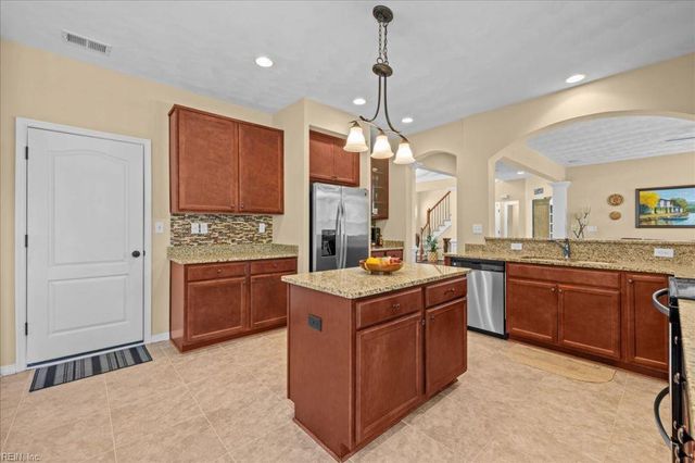 1001 Sedona CIR, Virginia Beach, VA 23456
