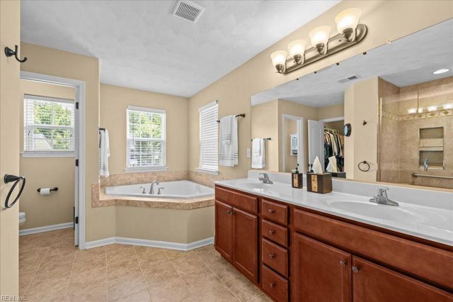1001 Sedona CIR, Virginia Beach, VA 23456