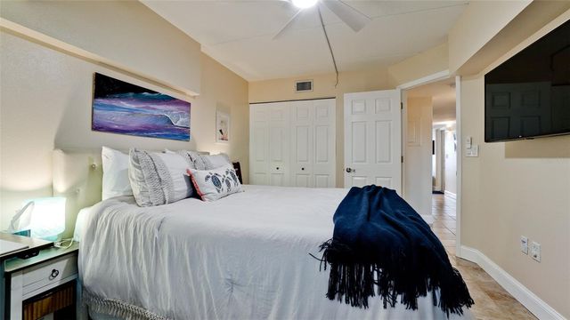 111 10TH STREET S 111, Bradenton Beach, FL 34217