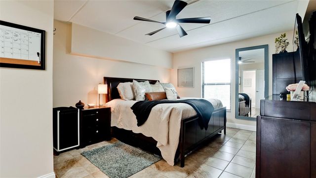 111 10TH STREET S 111, Bradenton Beach, FL 34217