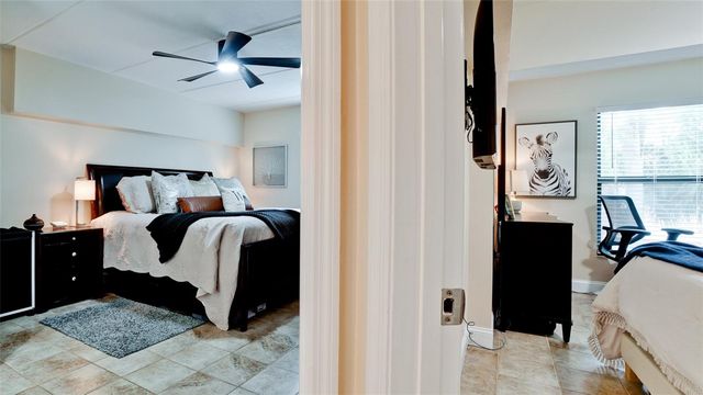 111 10TH STREET S 111, Bradenton Beach, FL 34217