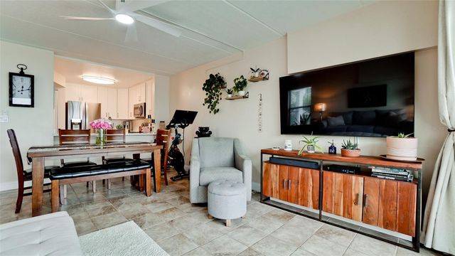 111 10TH STREET S 111, Bradenton Beach, FL 34217
