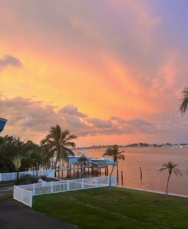 111 10TH STREET S 111, Bradenton Beach, FL 34217