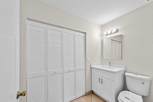 2641 Regalia Way, Cooper City, FL 33026