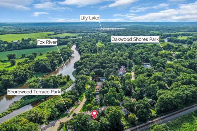 7557 Shorewood DRIVE, Salem, WI 53168