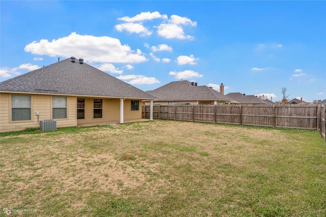 3722 Sabine Pass Drive, Bossier City, LA 71111