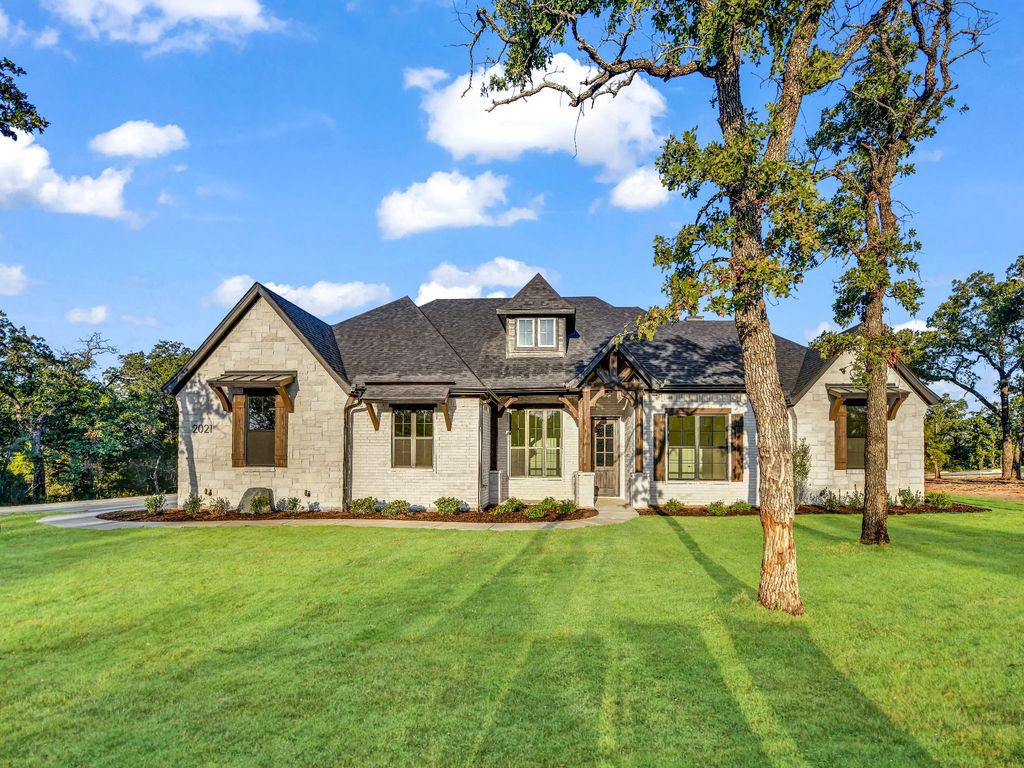 2021 Forest Bridge Drive, Azle, TX 76020 — photo 3