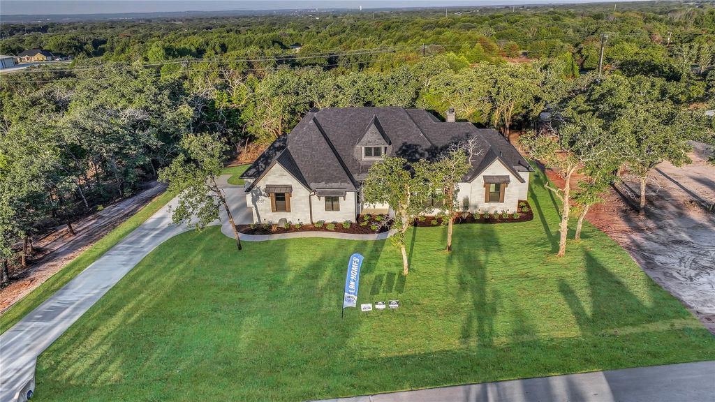 2021 Forest Bridge Drive, Azle, TX 76020 — photo 4