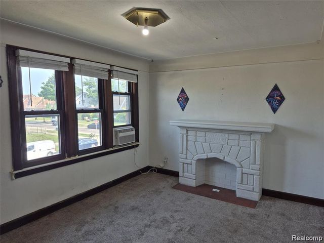 7917 Theisen Street 2, Dearborn, MI 48126