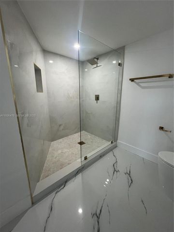 20610 NE 7th Ct, Miami, FL 33179