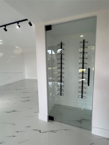 20610 NE 7th Ct, Miami, FL 33179