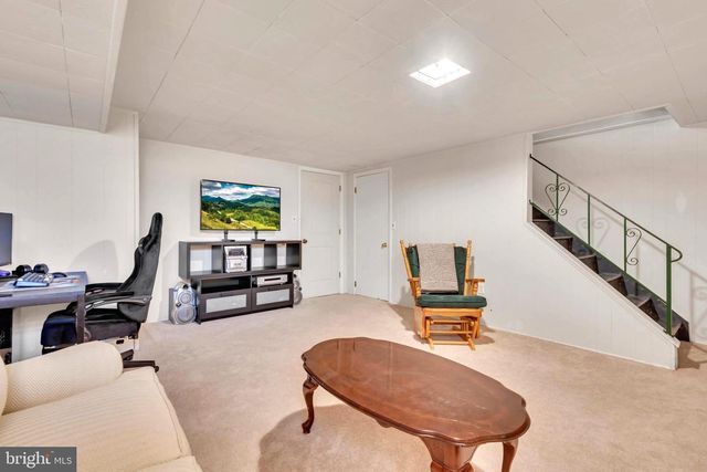 2113 PITNEY RD, Baltimore, MD 21234