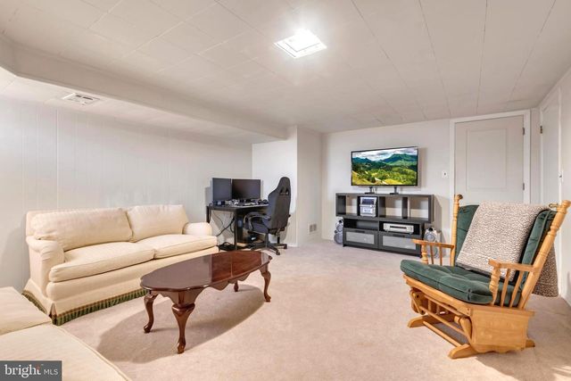 2113 PITNEY RD, Baltimore, MD 21234