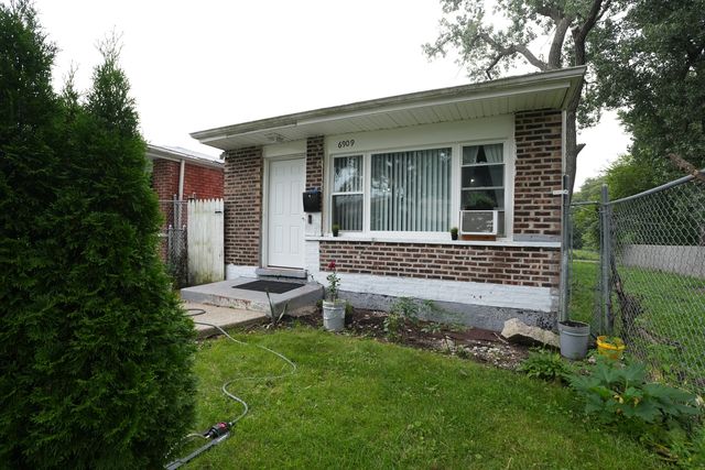 6909 S Ada Street, Chicago, IL 60636