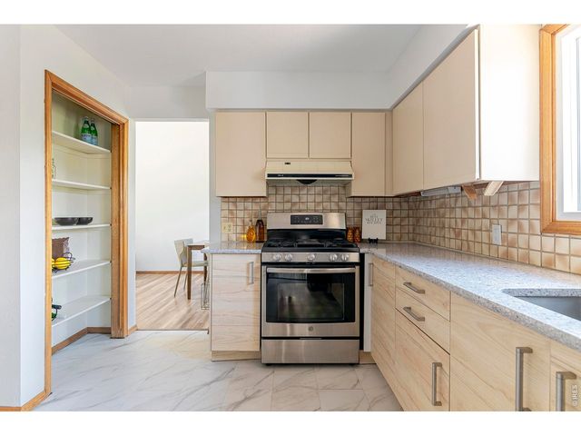 1901 Red Cloud Rd, Longmont, CO 80504