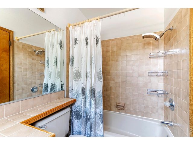 1901 Red Cloud Rd, Longmont, CO 80504