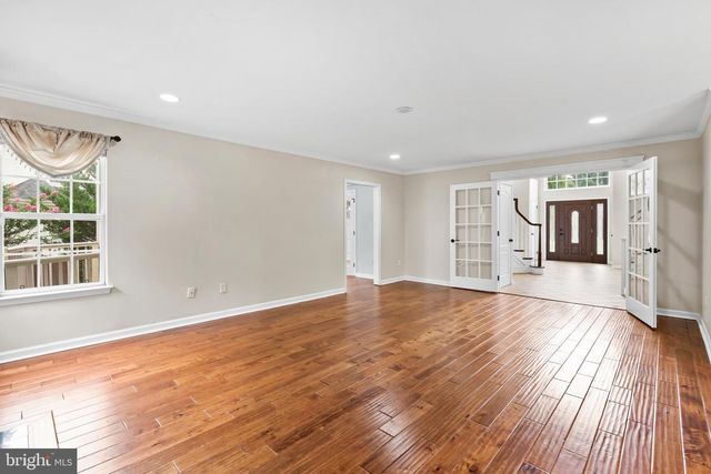 107 RENAISSANCE DR, Cherry Hill, NJ 08003