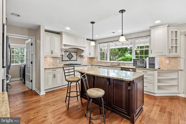 107 RENAISSANCE DR, Cherry Hill, NJ 08003