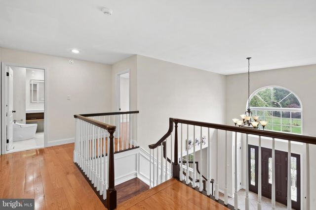 107 RENAISSANCE DR, Cherry Hill, NJ 08003