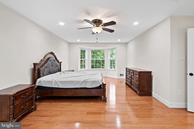 107 RENAISSANCE DR, Cherry Hill, NJ 08003