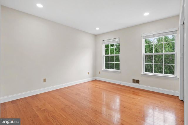 107 RENAISSANCE DR, Cherry Hill, NJ 08003