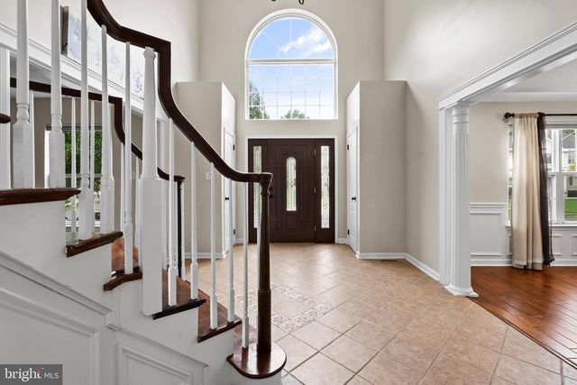 107 RENAISSANCE DR, Cherry Hill, NJ 08003