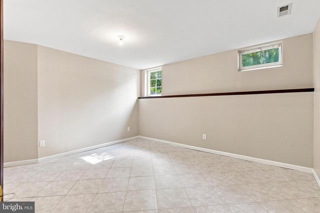107 RENAISSANCE DR, Cherry Hill, NJ 08003