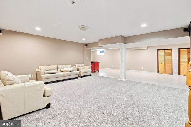107 RENAISSANCE DR, Cherry Hill, NJ 08003