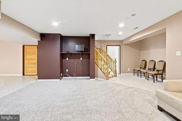 107 RENAISSANCE DR, Cherry Hill, NJ 08003