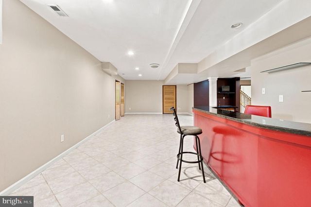 107 RENAISSANCE DR, Cherry Hill, NJ 08003