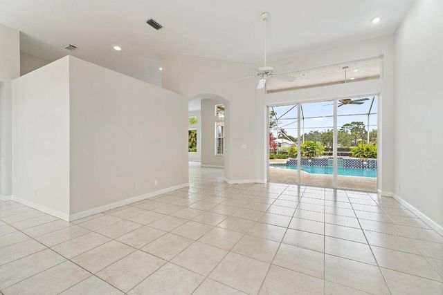 2201 SW Bradford Place, Palm City, FL 34990