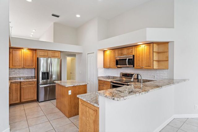 2201 SW Bradford Place, Palm City, FL 34990