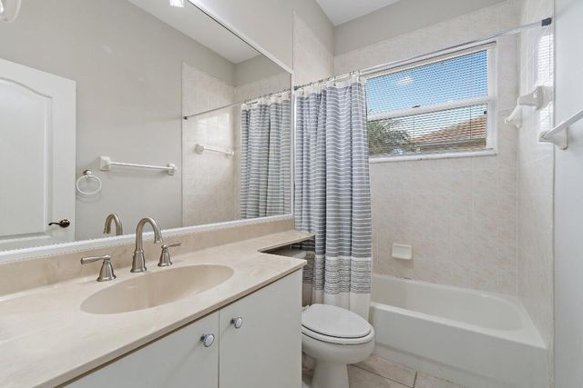 2201 SW Bradford Place, Palm City, FL 34990