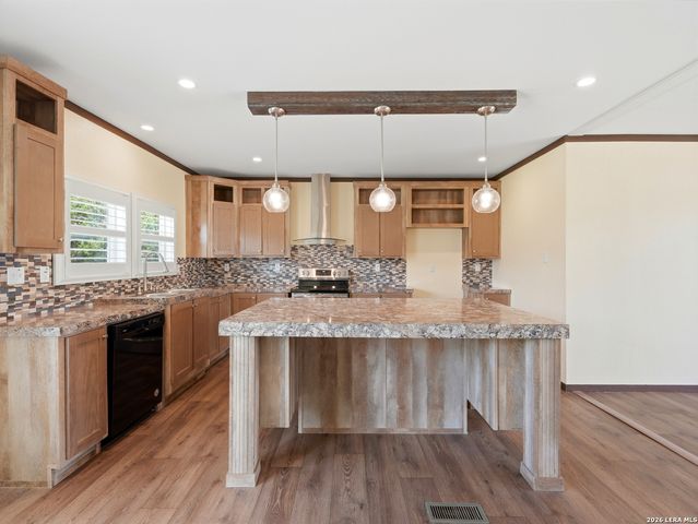504 PRIVATE ROAD 1523, Bandera, TX 78003