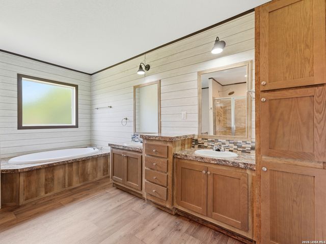 504 PRIVATE ROAD 1523, Bandera, TX 78003