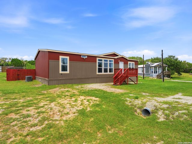 504 PRIVATE ROAD 1523, Bandera, TX 78003