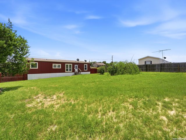 504 PRIVATE ROAD 1523, Bandera, TX 78003