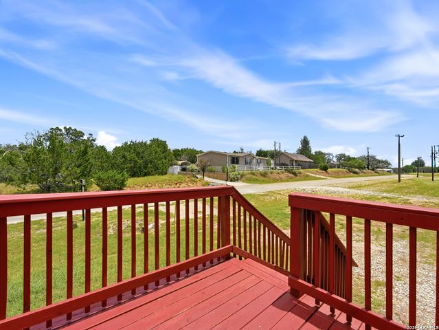 504 PRIVATE ROAD 1523, Bandera, TX 78003