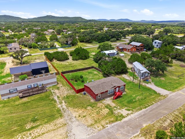 504 PRIVATE ROAD 1523, Bandera, TX 78003