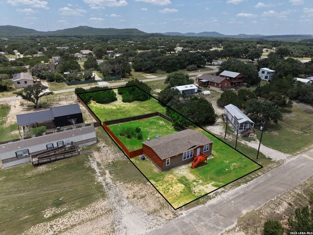 504 PRIVATE ROAD 1523, Bandera, TX 78003